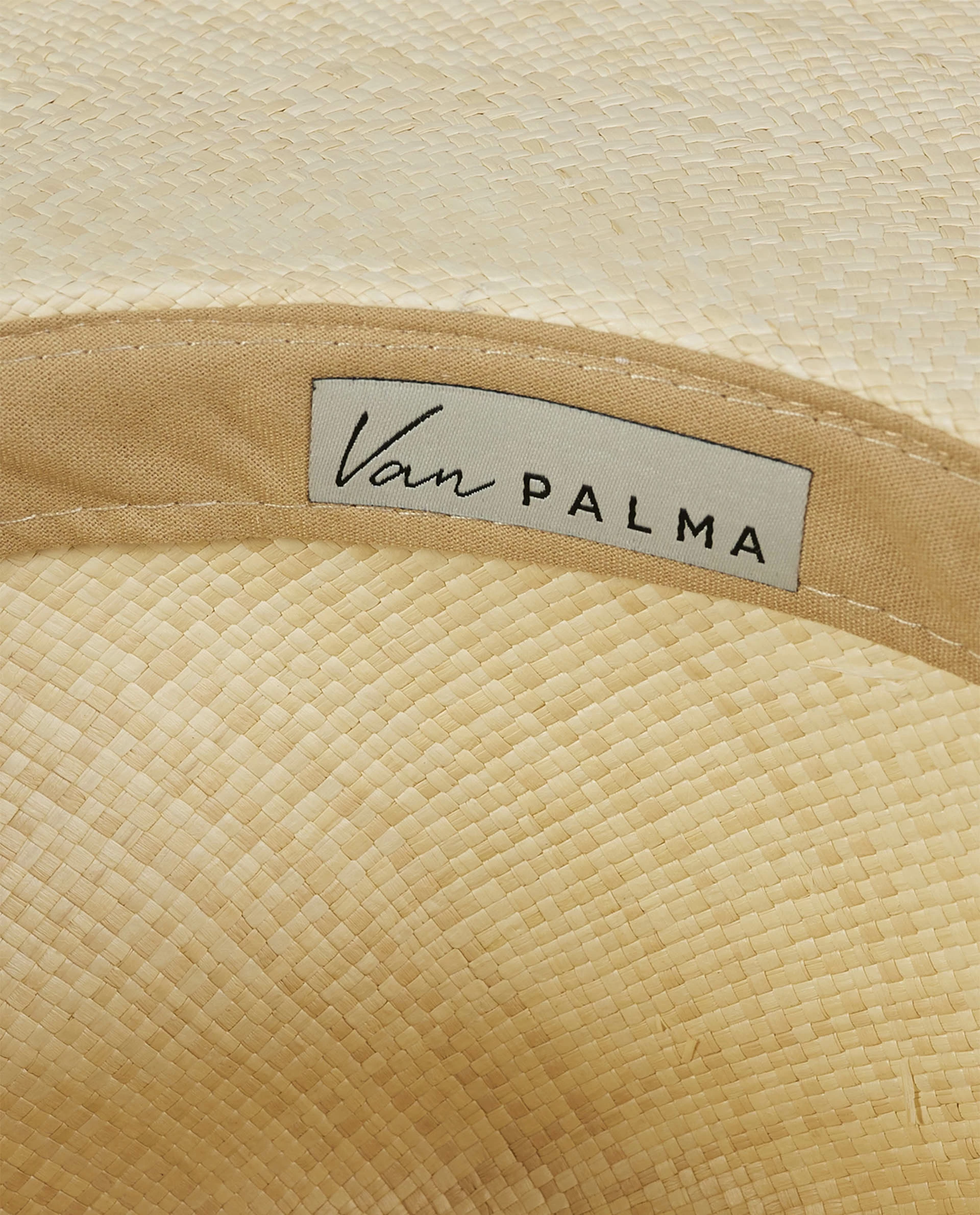 Straw Hat With Chain 5 Straw Hat With Chain - Image 5